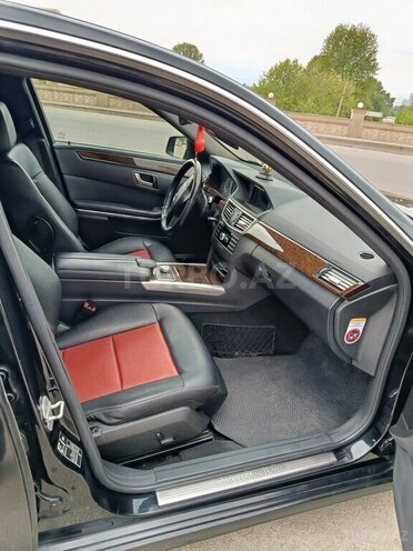 Mercedes E 220 d 2012, 390,000 km - 2.2 l - Qazax