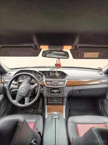 Mercedes E 220 d 2012, 390,000 km - 2.2 l - Qazax