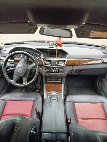 Mercedes E 220 d 2012, 390,000 km - 2.2 l - Qazax