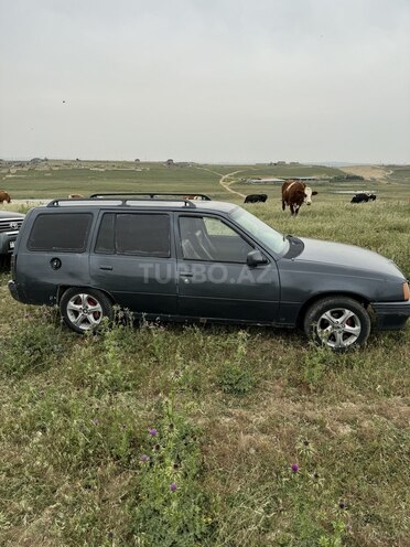 Opel  1990, 700,000 km - 1.6 l - Bakı