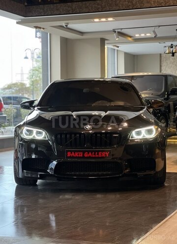 BMW M5-1