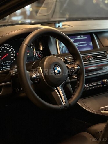 BMW M5-11