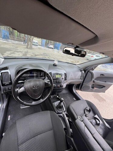 Hyundai i30 2009, 350,000 km - 1.4 л - Bakı