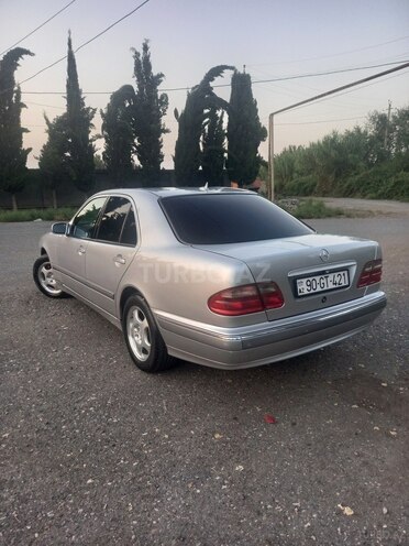 Mercedes E 280 2000, 345,000 km - 2.8 l - Ağcabədi