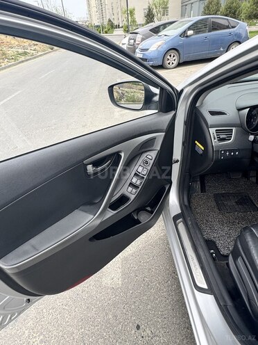 Hyundai Avante 2015, 185,000 km - 1.6 l - Bakı