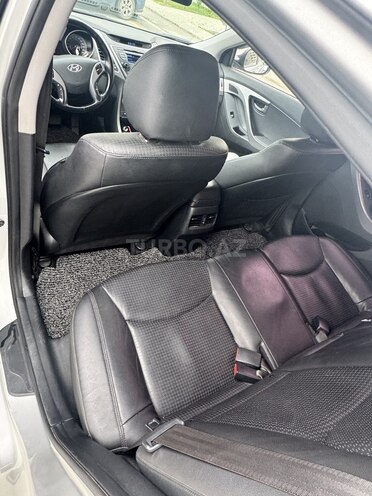 Hyundai Avante 2015, 185,000 km - 1.6 l - Bakı