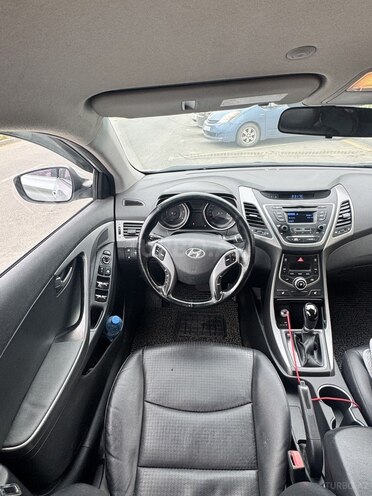 Hyundai Avante 2015, 185,000 km - 1.6 l - Bakı