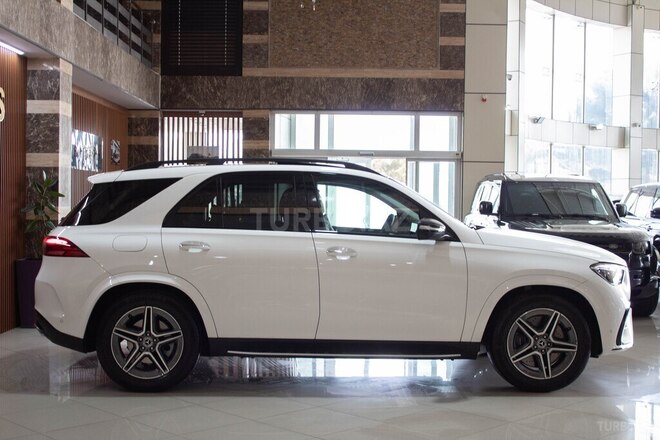 Mercedes GLE 400 4MATIC 2024, 9,000 km - 2.0 l - Bakı