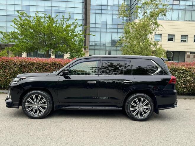 Lexus LX 570 2017, 144,000 km - 5.7 l - Bakı