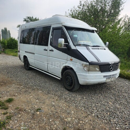 Mercedes Sprinter 312 1995, 350,000 km - 2.9 л - Naftalan