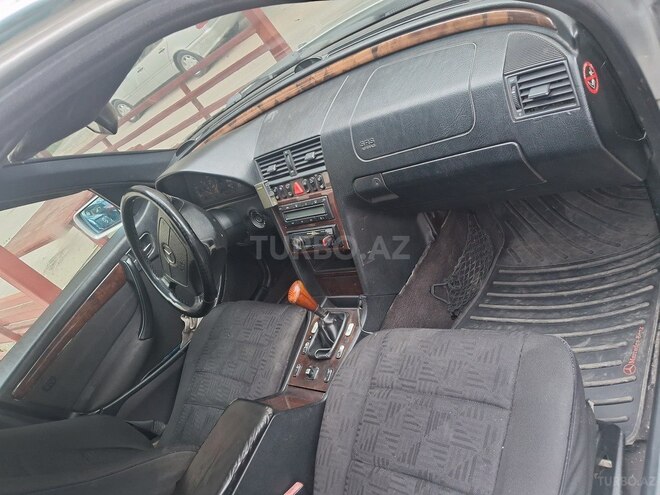 Mercedes C 220 d 1999, 253,000 km - 2.2 л - Bakı