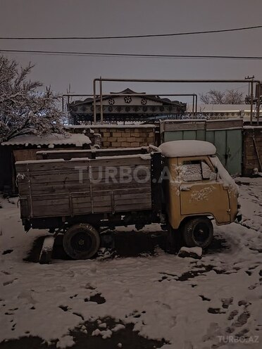 UAZ 3303 1988, 250,000 km - 2.4 l - Şirvan