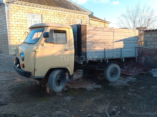 UAZ 3303 1988, 250,000 km - 2.4 l - Şirvan