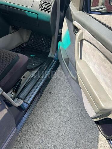 Mercedes C 180 1994, 350,000 km - 1.8 l - Qax