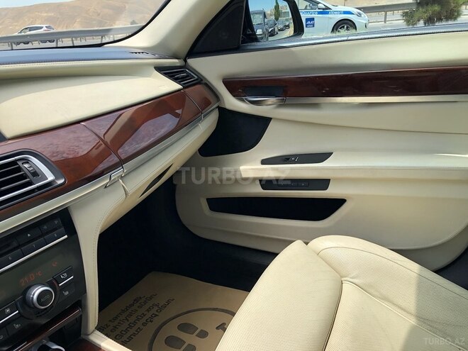 BMW 750 2012, 186,000 km - 4.4 l - Bakı