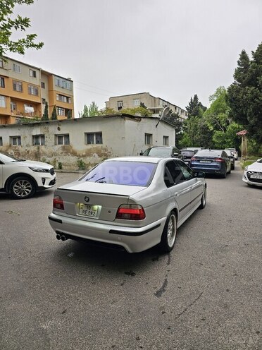 BMW 528 2002, 237,564 km - 2.5 l - Bakı