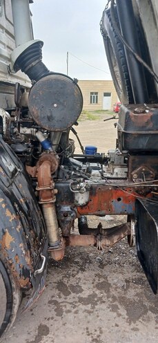 KamAz 6520 2001, 400,000 km - 11.0 l - Gəncə