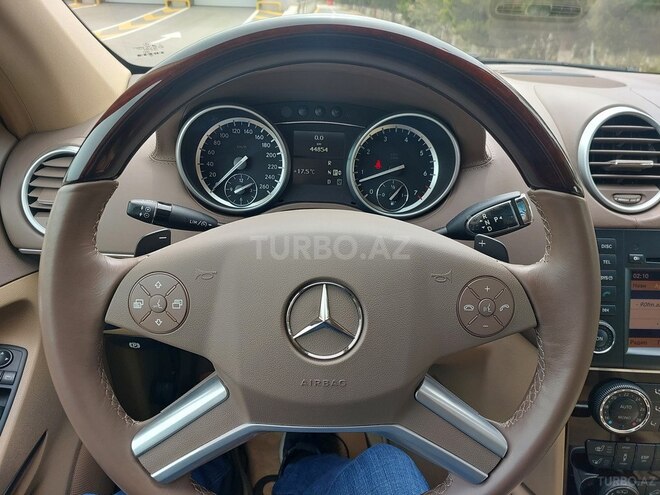 Mercedes GL 550 2011, 44,860 km - 5.5 l - Bakı