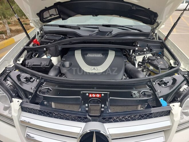 Mercedes GL 550 2011, 44,860 km - 5.5 l - Bakı