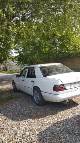 Mercedes E 230 1990, 470,000 km - 2.3 l - Beyləqan