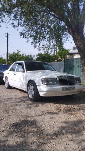 Mercedes E 230 1990, 470,000 km - 2.3 l - Beyləqan