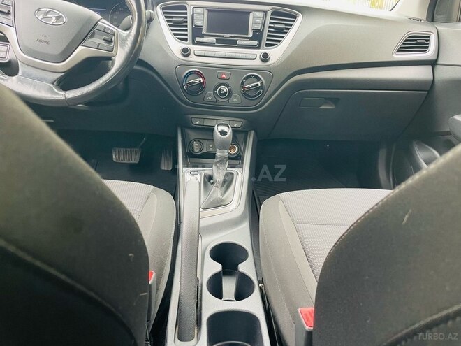 Hyundai Accent 2019, 120,000 km - 1.4 l - Bakı