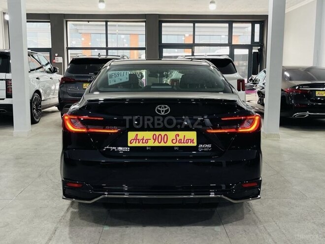 Toyota Camry-6