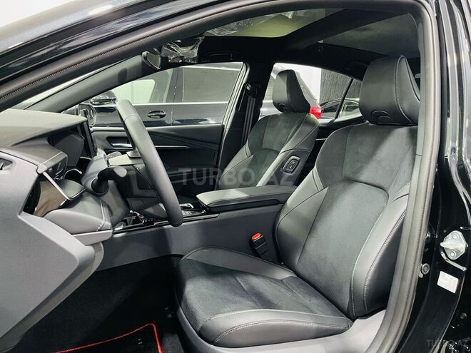 Toyota Camry-9