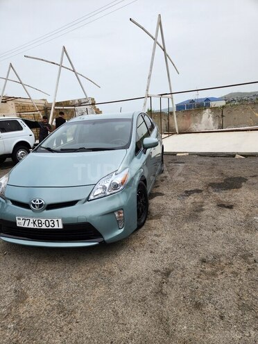 Toyota Prius-3