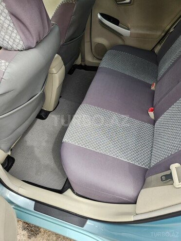 Toyota Prius-10