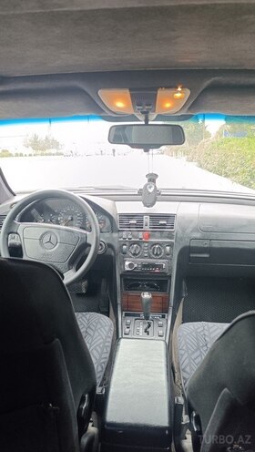 Mercedes C 220 1995, 200,000 km - 2.2 l - Bakı