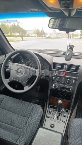 Mercedes C 220 1995, 200,000 km - 2.2 l - Bakı