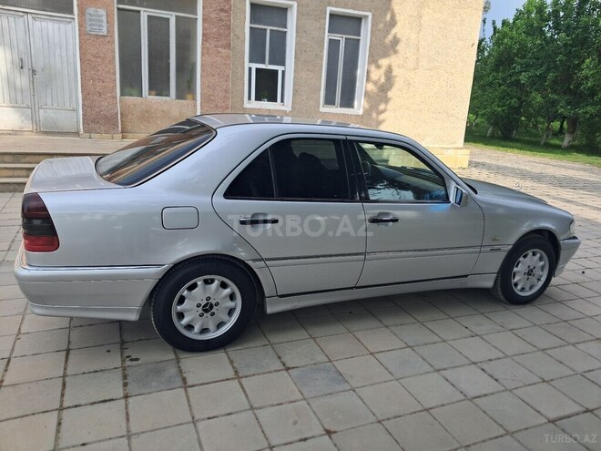 Mercedes C 220 d 1998, 936,279 km - 2.2 л - Sabirabad