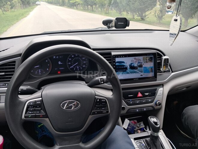 Hyundai Elantra 2017, 122,600 km - 2.0 л - Bakı
