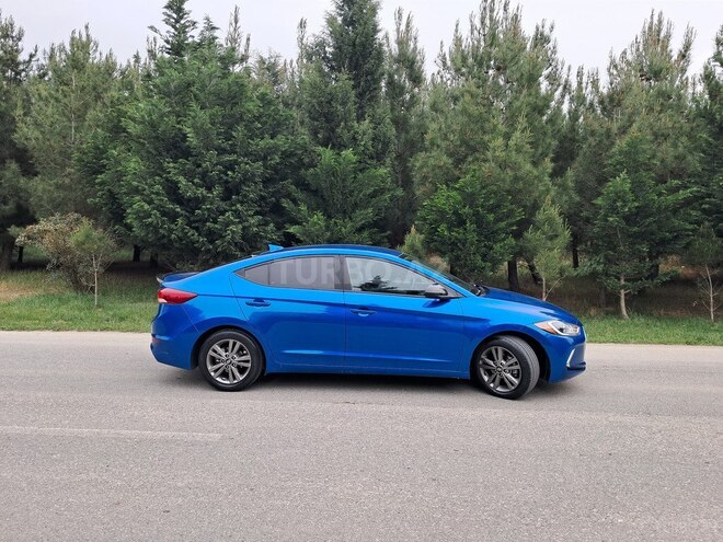 Hyundai Elantra 2017, 122,600 km - 2.0 л - Bakı