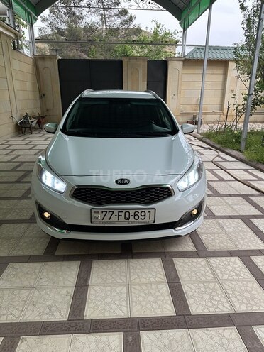 Kia Ceed 2017, 230,000 km - 1.6 л - Bakı