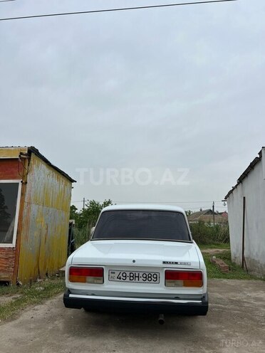LADA (VAZ) 2107 2007, 90,000 km - 1.6 l - Saatlı