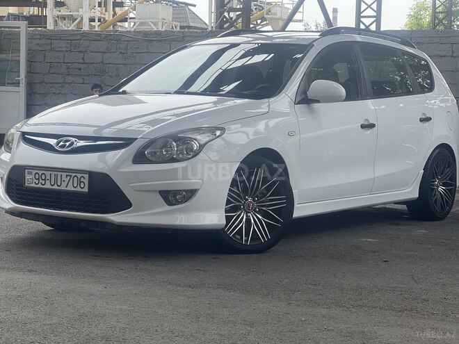 Hyundai i30 2010, 206,000 km - 1.4 л - Bakı