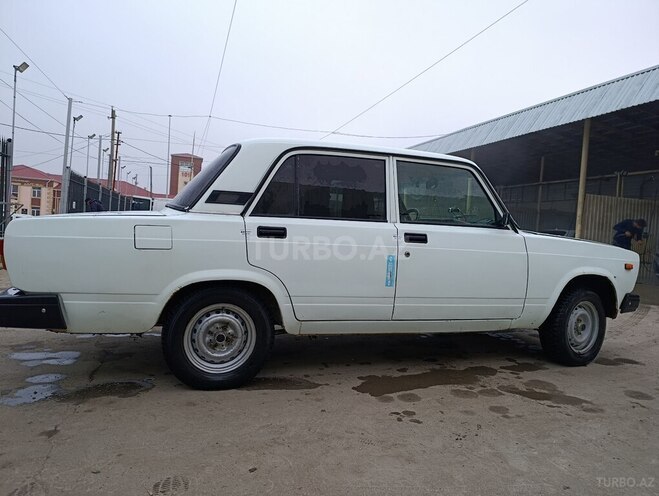 LADA (VAZ) 2107 2001, 67,846 km - 1.6 l - Quba