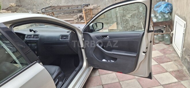 Volkswagen Jetta 2011, 217,208 km - 2.5 l - Bakı