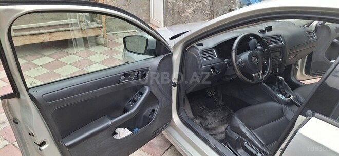 Volkswagen Jetta 2011, 217,208 km - 2.5 l - Bakı
