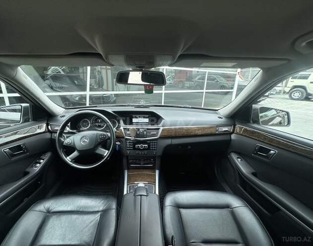 Mercedes E 220 2013, 246,000 km - 2.2 l - Bakı