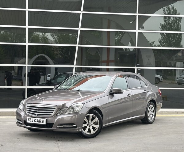 Mercedes E 220 2013, 246,000 km - 2.2 l - Bakı