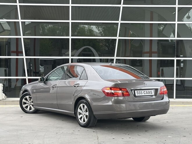 Mercedes E 220 2013, 246,000 km - 2.2 l - Bakı