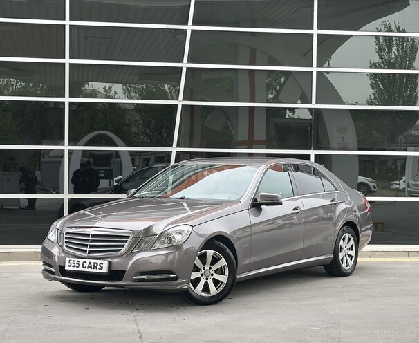 Mercedes E 220 2013, 246,000 km - 2.2 l - Bakı