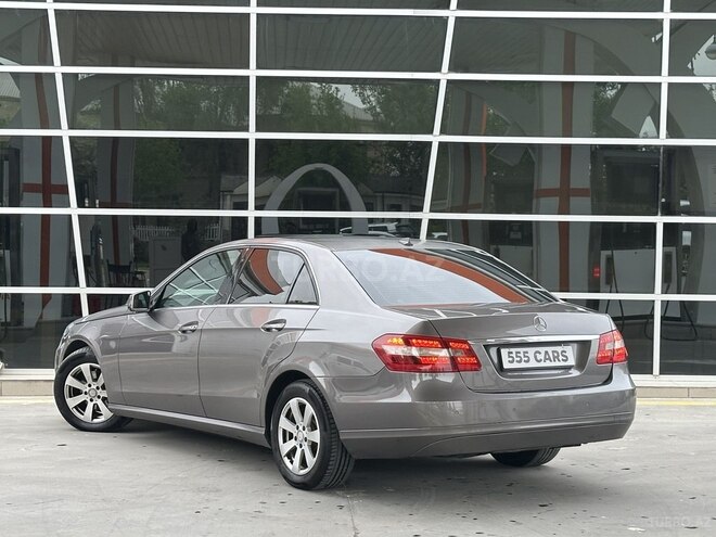 Mercedes E 220 2013, 246,000 km - 2.2 l - Bakı