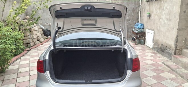 Volkswagen Jetta 2011, 217,208 km - 2.5 l - Bakı