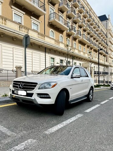 Mercedes ML 350 4MATIC 2012, 201,000 km - 3.5 л - Bakı