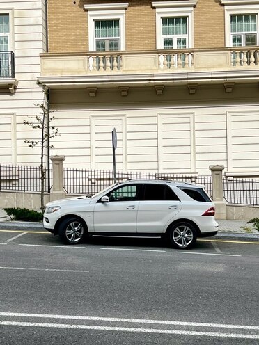 Mercedes ML 350 4MATIC 2012, 201,000 km - 3.5 л - Bakı