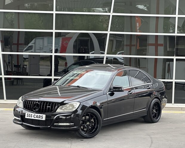 Mercedes C 250 2013, 208,000 km - 1.8 л - Bakı